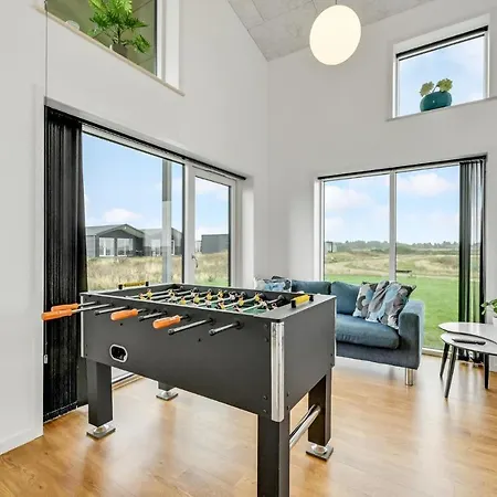 6 Bedroom Gorgeous Home In Ringkobing Semesterbostad *