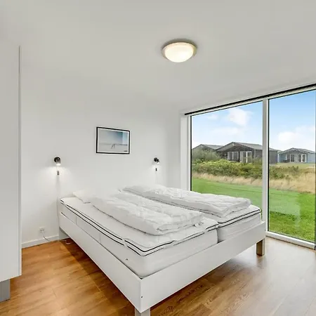 6 Bedroom Gorgeous Home In Ringkobing Ringkøbing