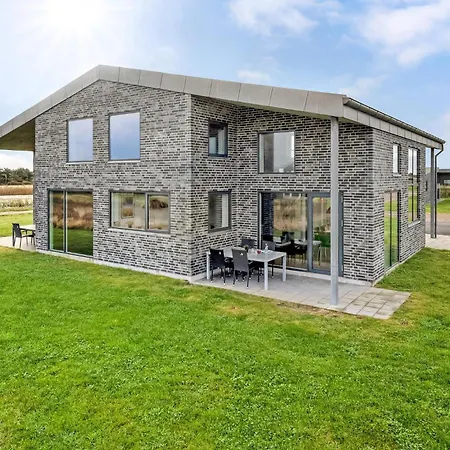 6 Bedroom Gorgeous Home In Ringkobing